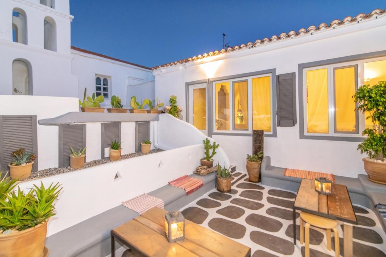Fratelli Family Rooms Tinos Bagian luar foto