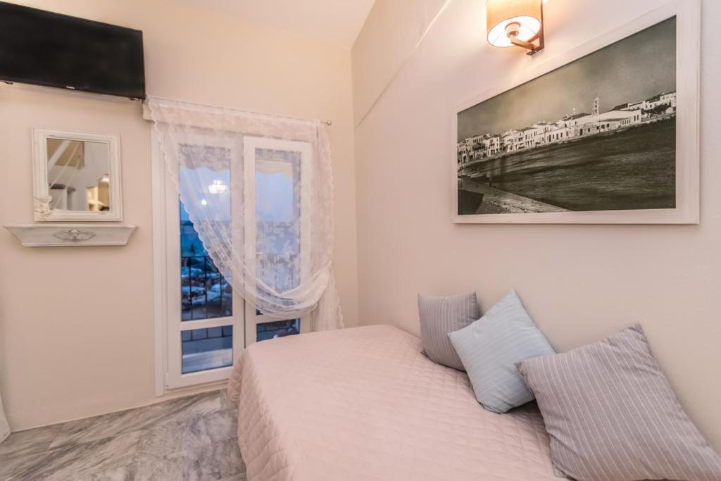 Fratelli Family Rooms Tinos Bagian luar foto