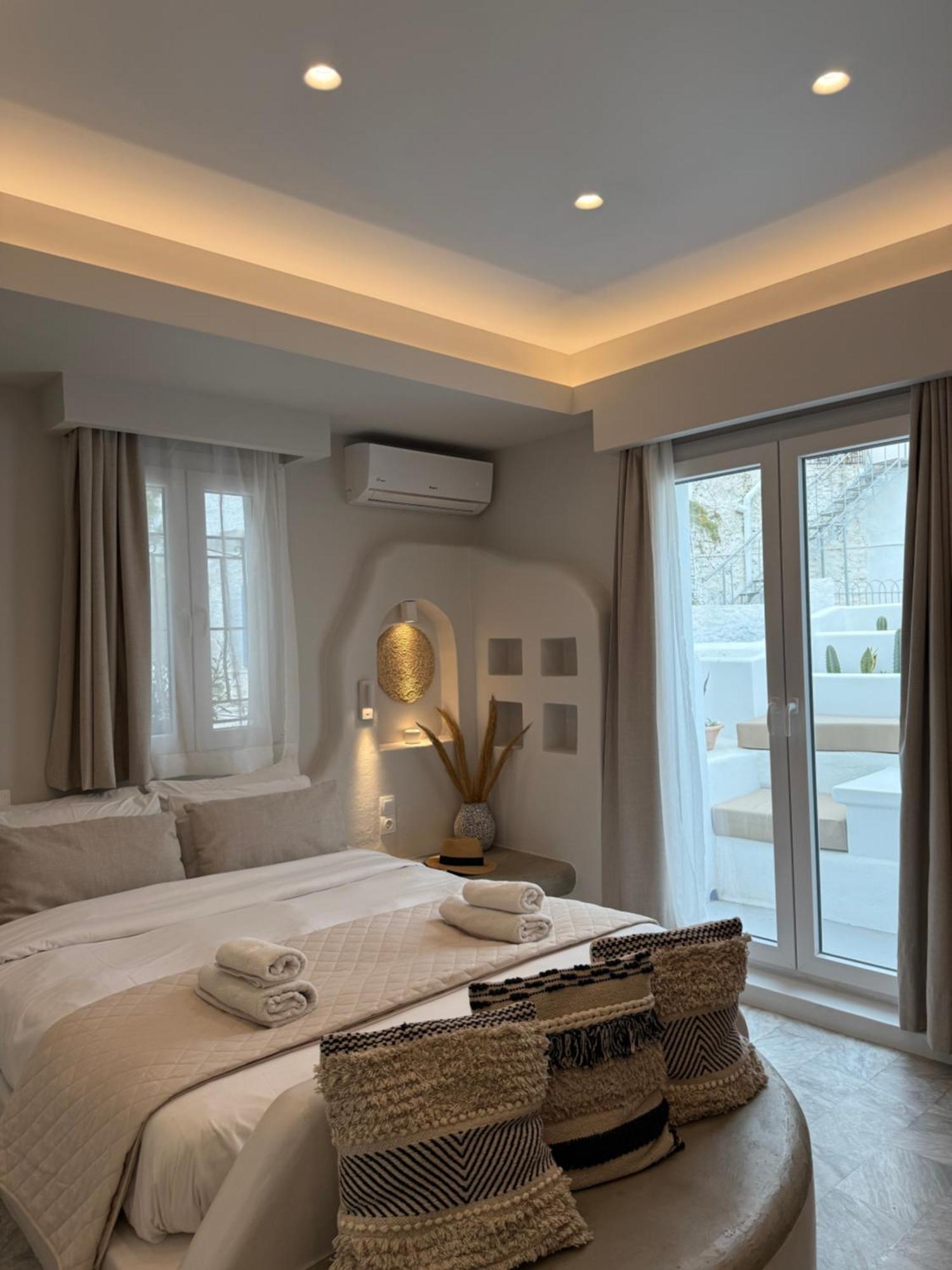 Fratelli Family Rooms Tinos Bagian luar foto