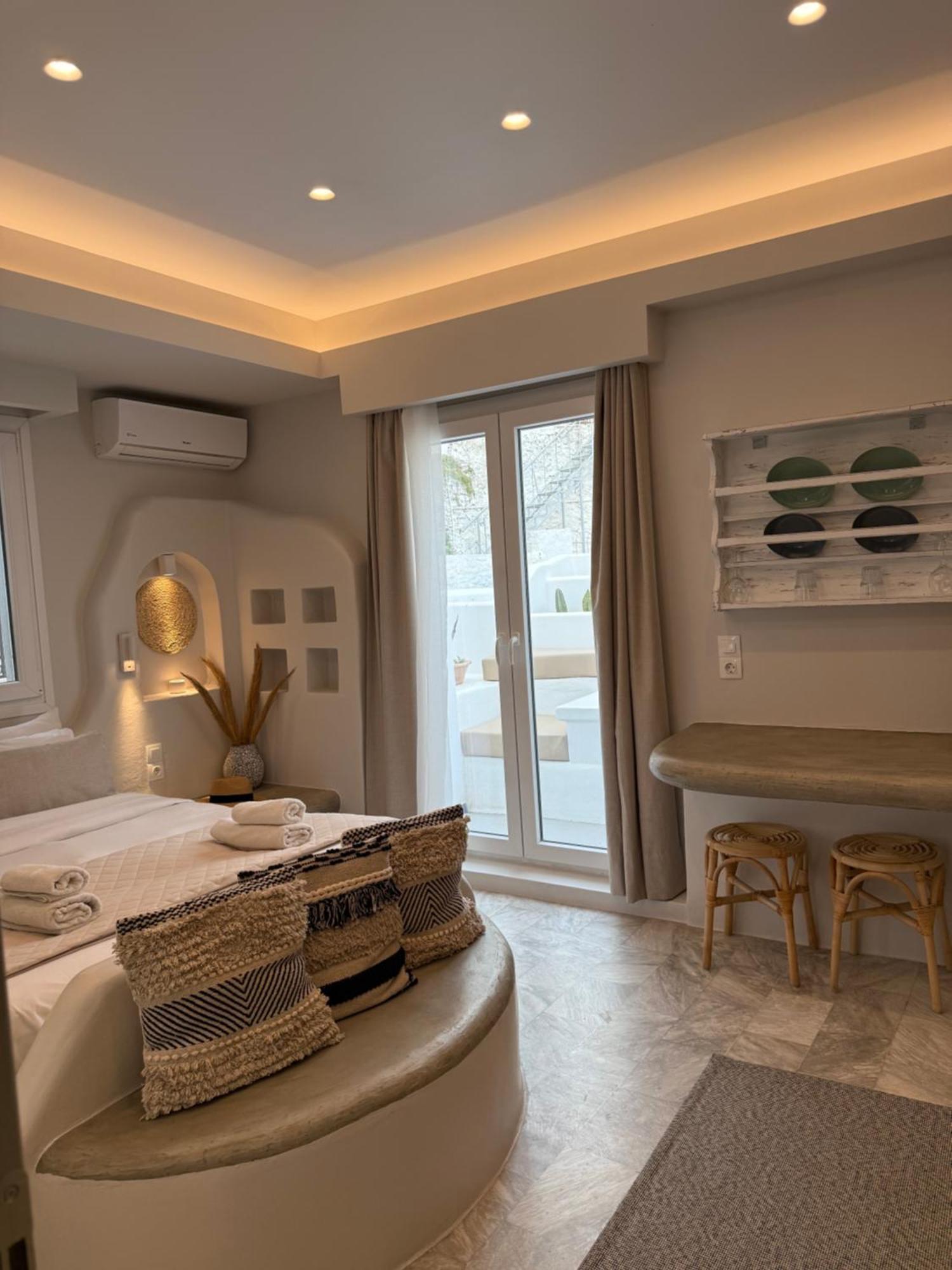 Fratelli Family Rooms Tinos Bagian luar foto